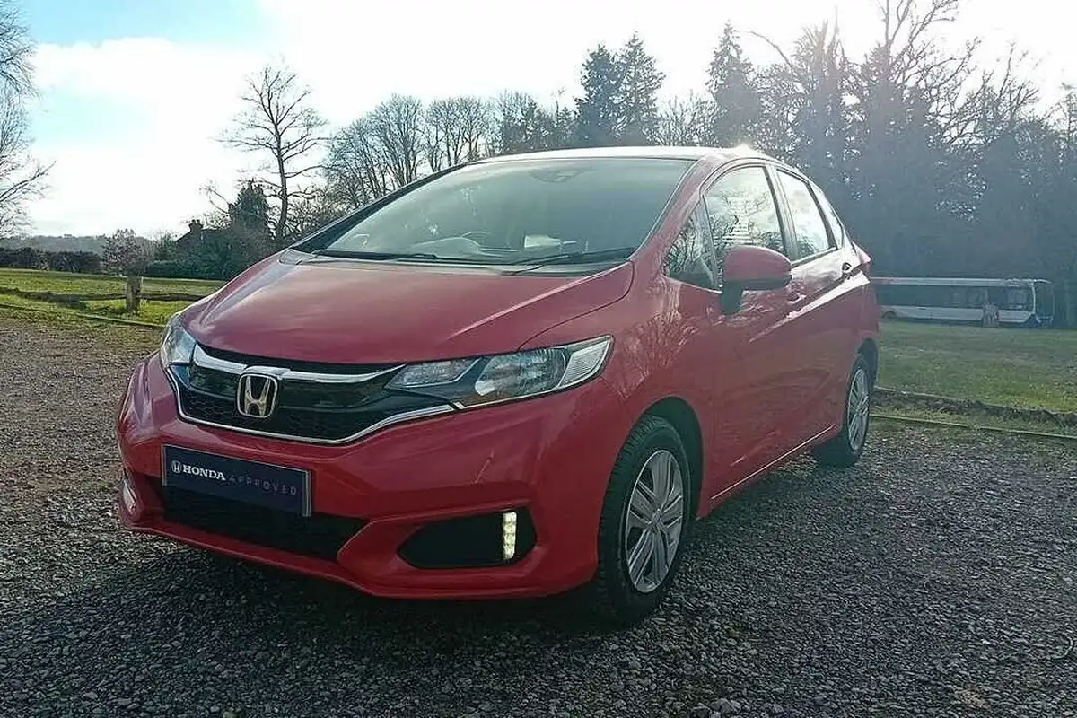 2019-honda-jazz-13-i-vtec-s-big-9