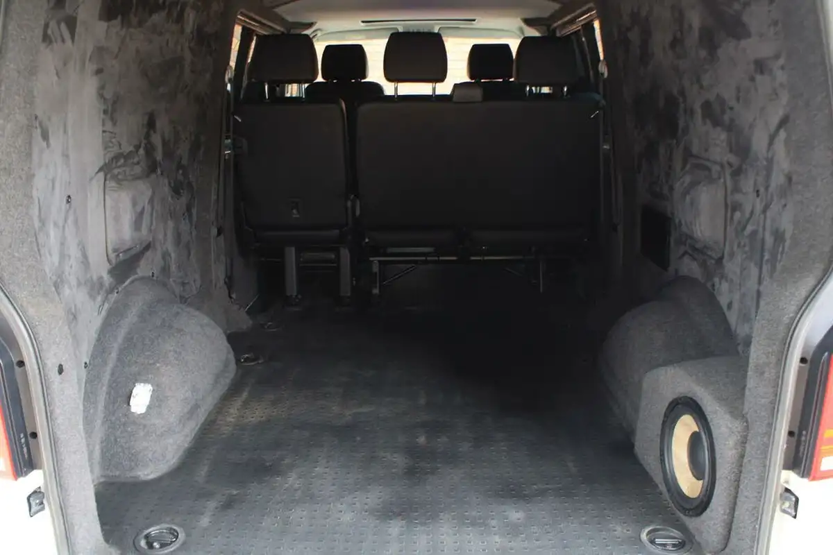 2019-volkswagen-transporter-20bitdi-t32-highline-bmt-lwb-4motion-204pseu6-kombi-big-12