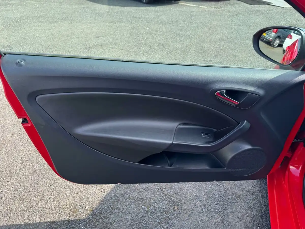 2015-seat-ibiza-12-fr-black-sportcoupe-3d-big-22