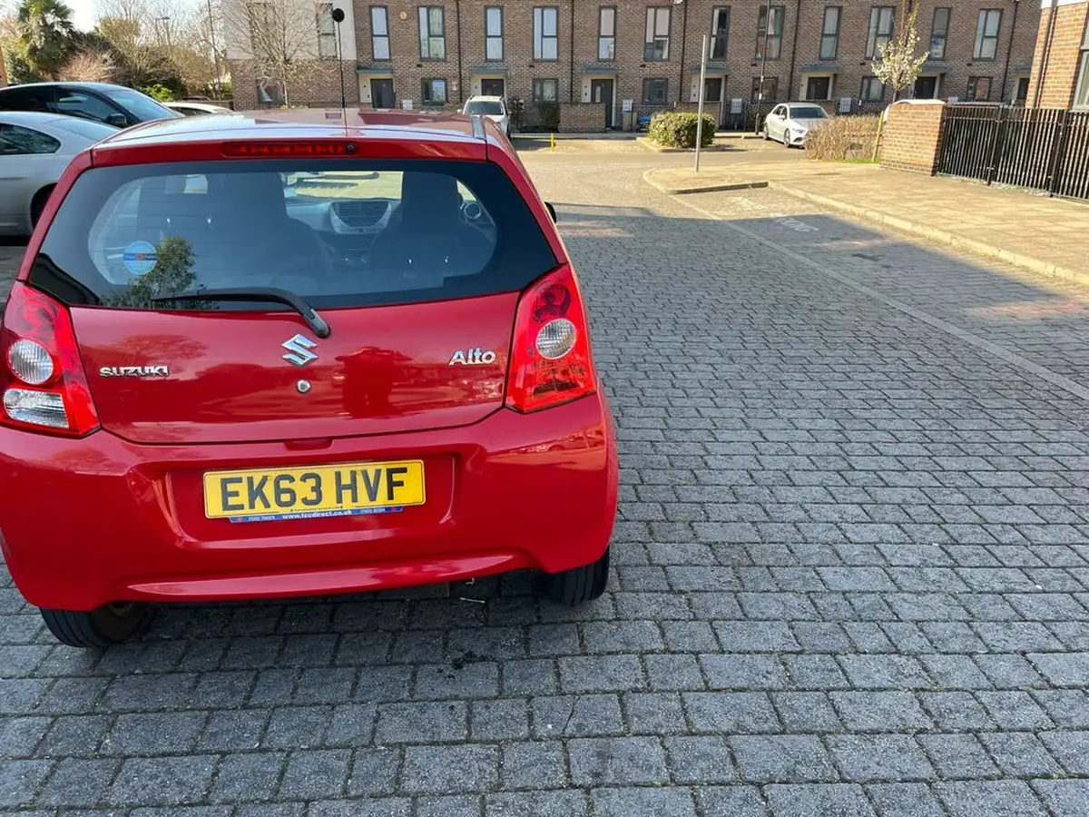 2013-suzuki-alto-10-sz4-auto-big-10
