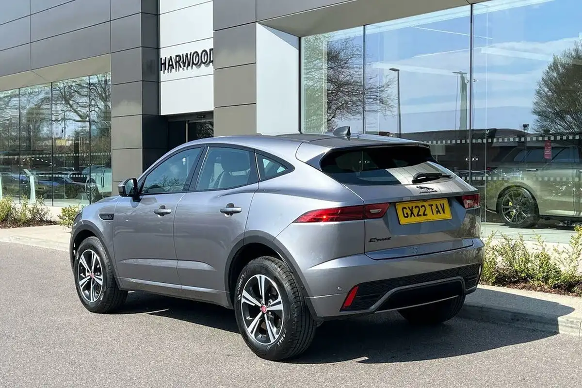 2022-jaguar-e-pace-20-d165-r-dynamic-s-awd-mhev-auto-big-12