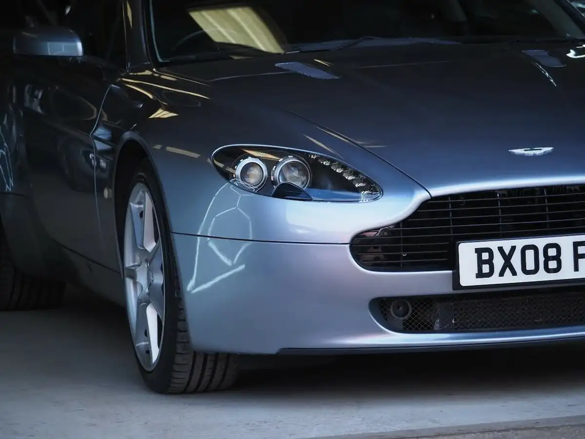 2008-aston-martin-vantage-43-convertible-sportshift-big-2