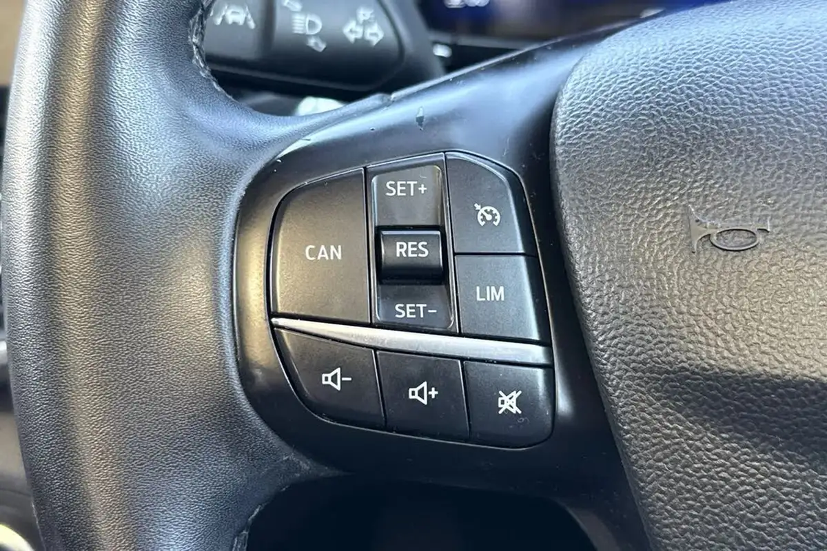 2022-ford-focus-big-34