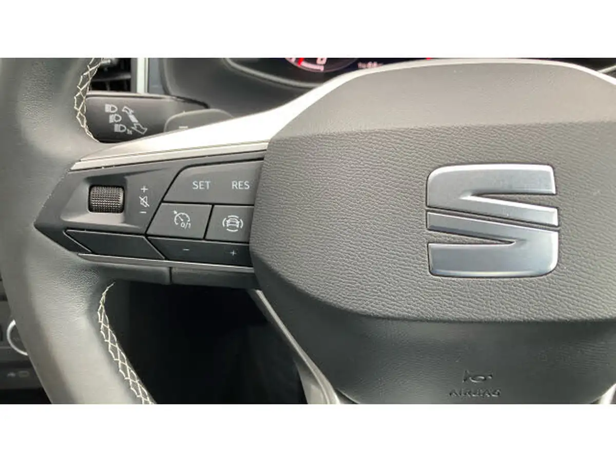2023-seat-ateca-15-ecotsi-se-technology-dsg-big-22