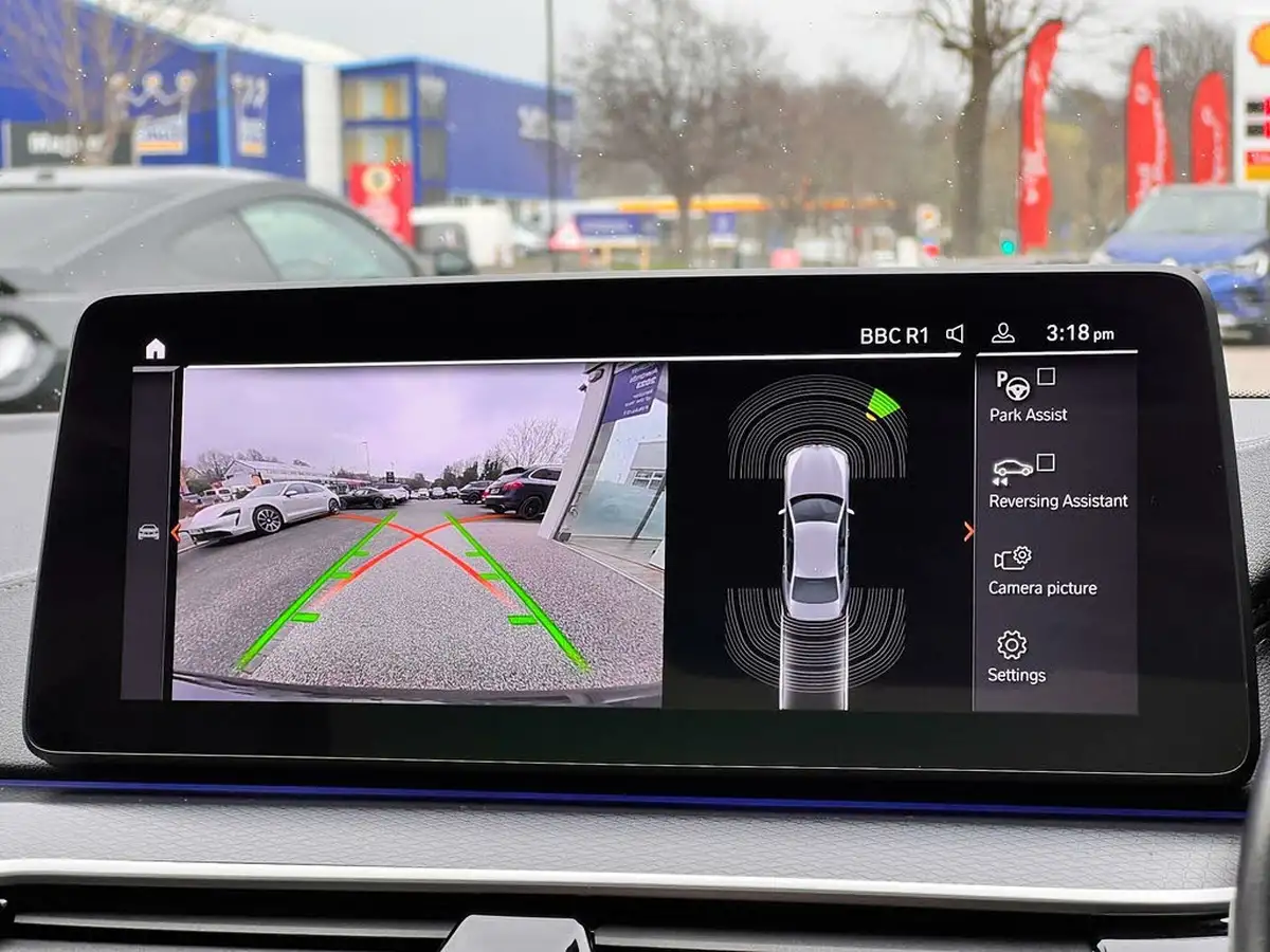 2022-bmw-5-series-20td-520d-xdrive-m-sport-mht-saloon-4d-big-65
