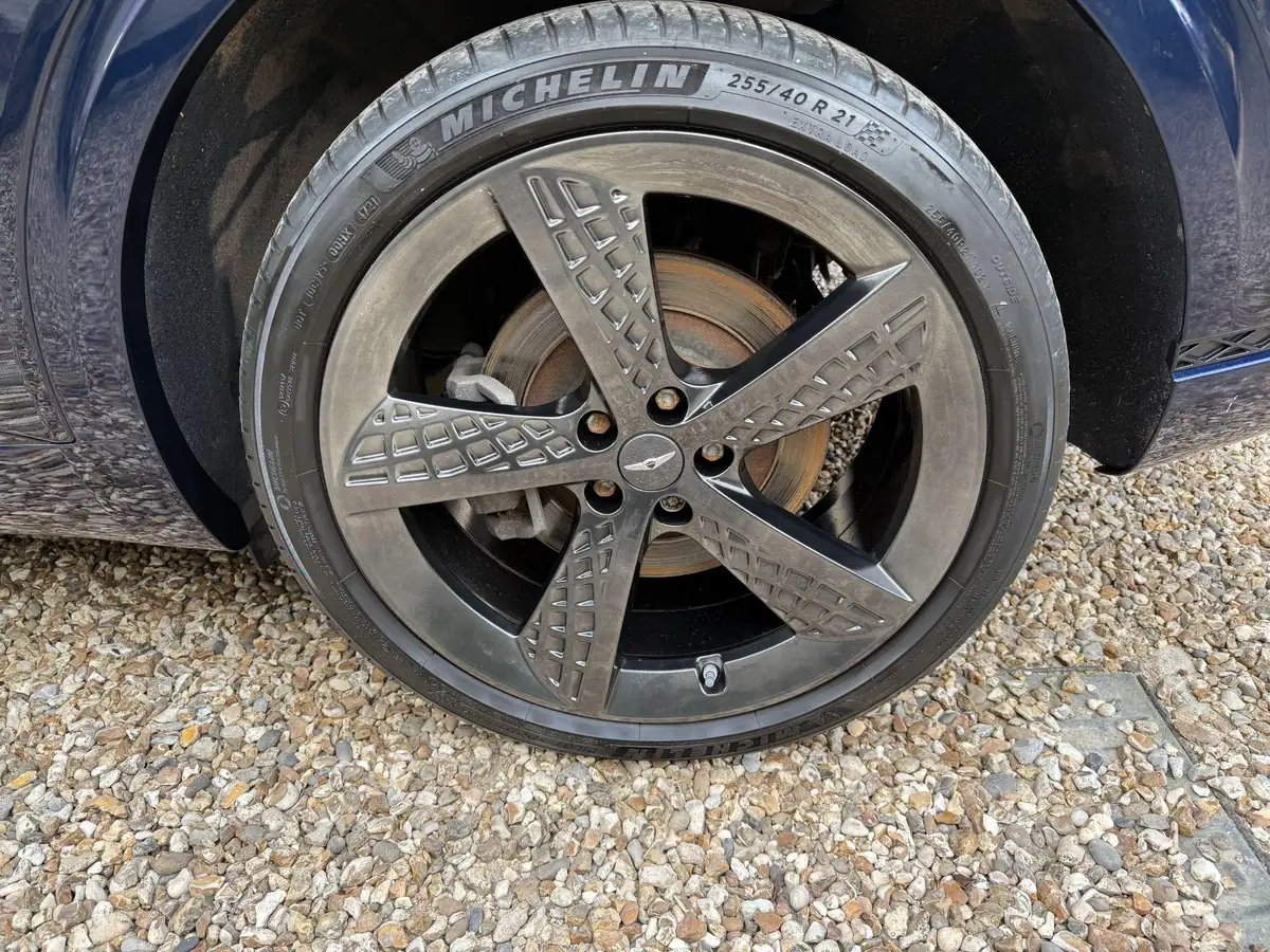 2022-genesis-gv70-22-d-sport-line-210ps-big-36