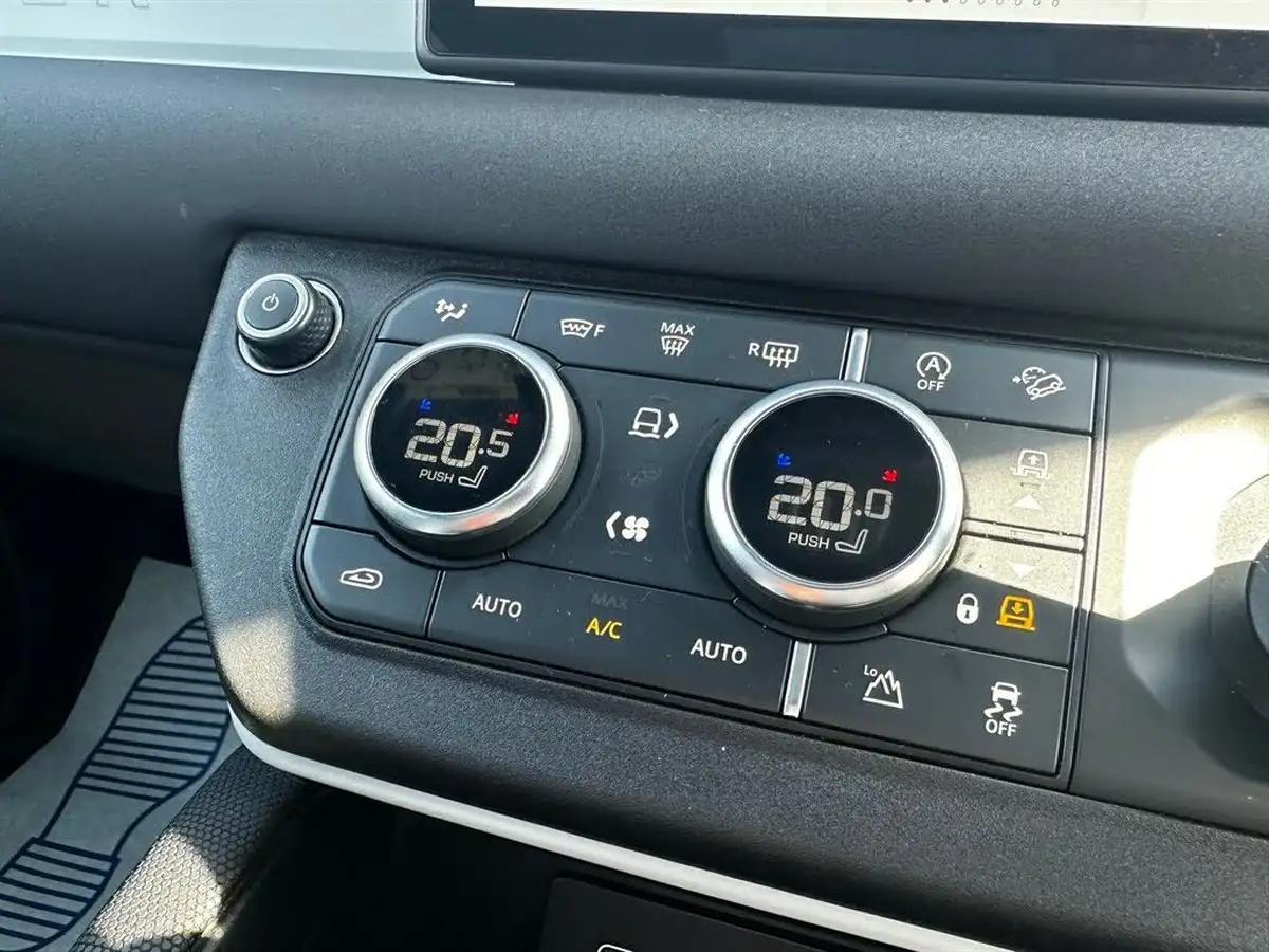 2022-land-rover-110-defender-20-p300-x-dynamic-se-big-11