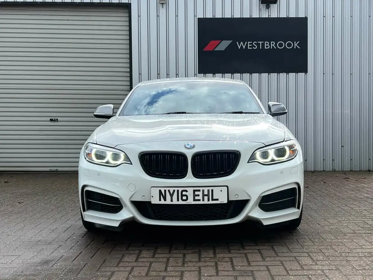 2016-bmw-2-series-30-m235i-coupe-sport-auto-big-11