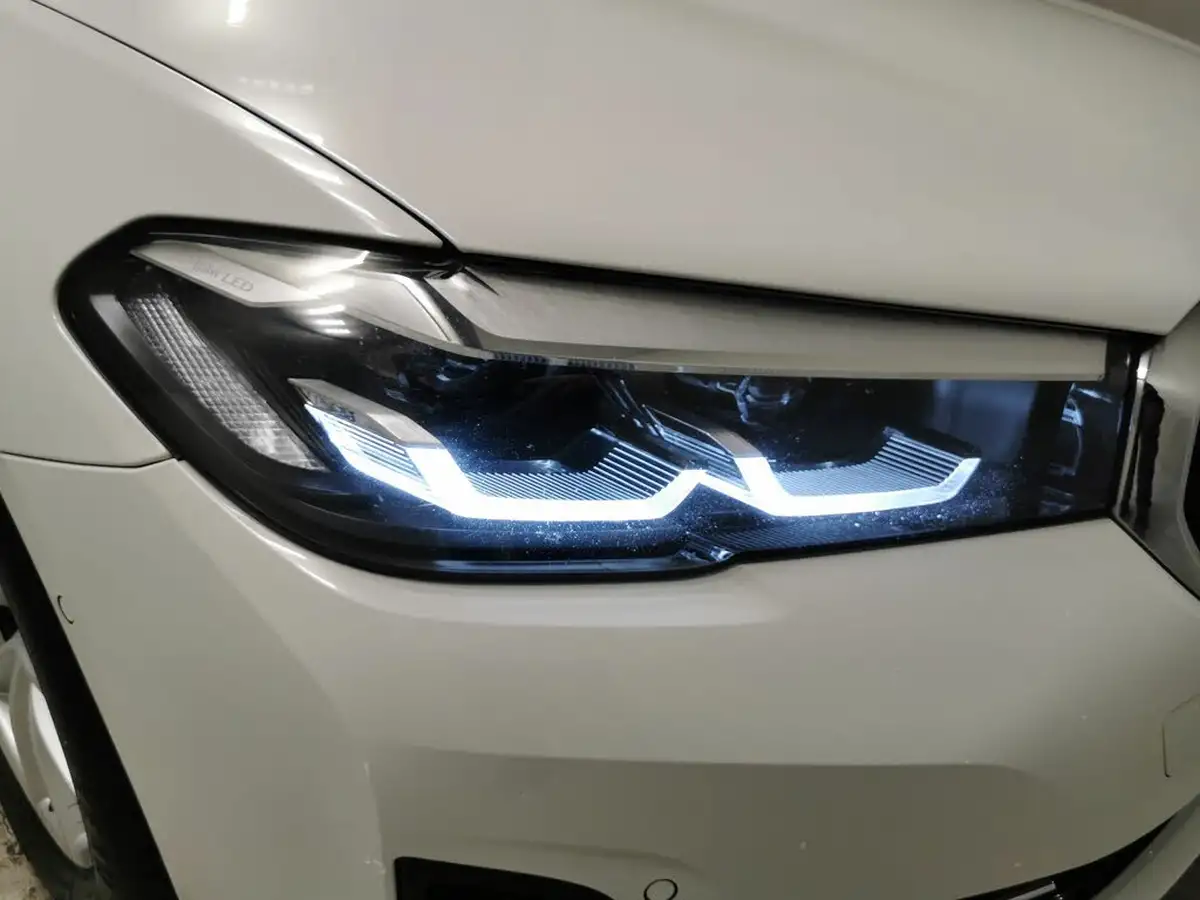 2021-bmw-5-series-20-520i-se-saloon-4d-big-25