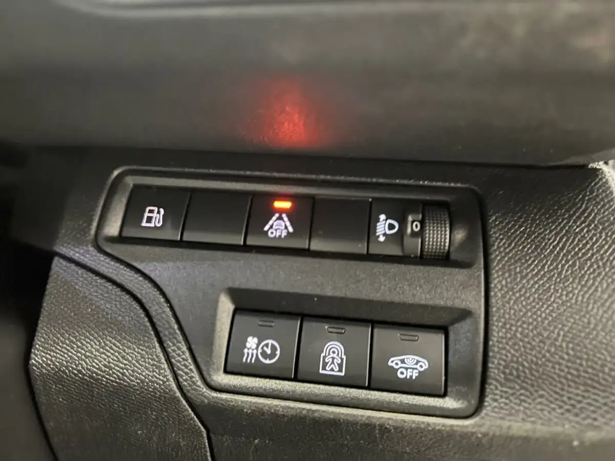 2021-peugeot-3008-suv-16-puretech-allure-premium-225bhp-hybrid-big-13