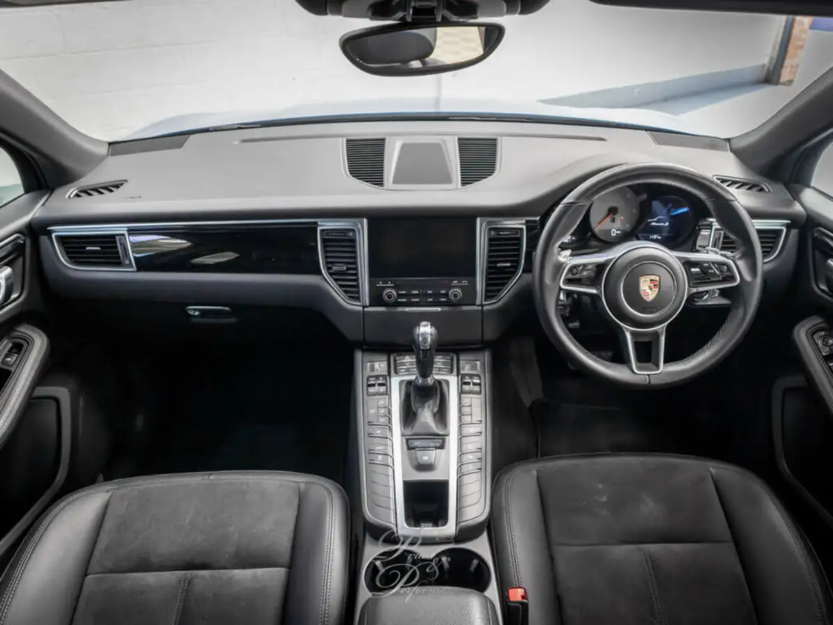 2018-porsche-macan-30td-s-big-16