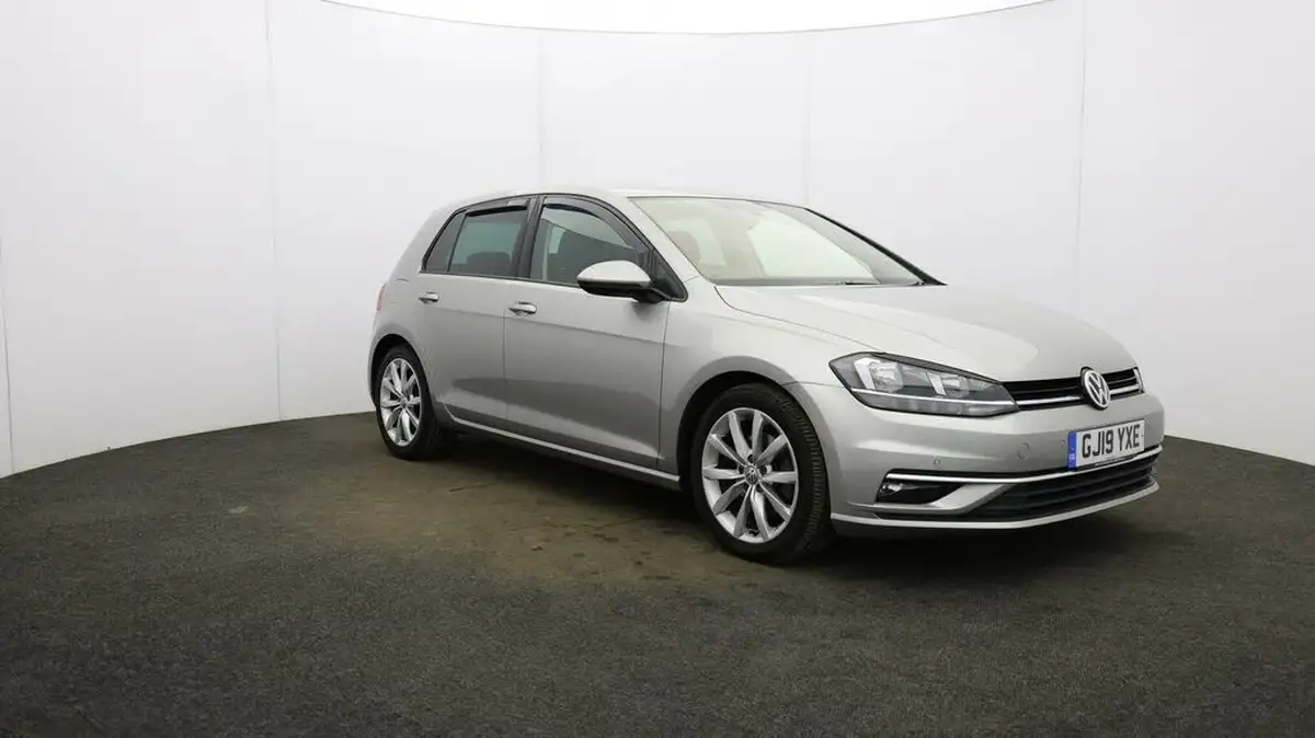 2019-volkswagen-golf-15-tsi-gt-150ps-hatchback-5d-dsg-big-44