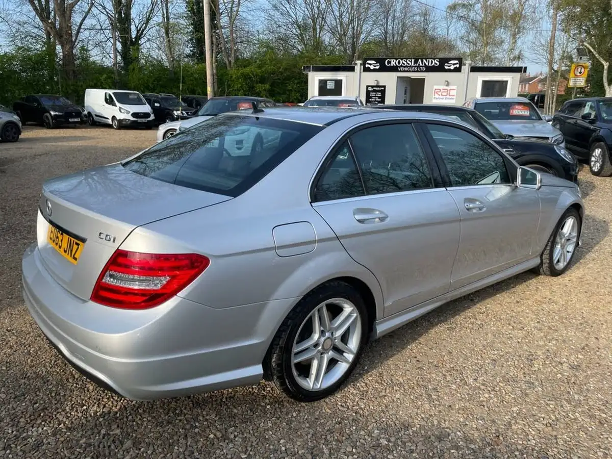 2013-mercedes-benz-c-class-21cdi-c220-cdi-amg-sport-saloon-4d-7g-tronic-plus-big-9