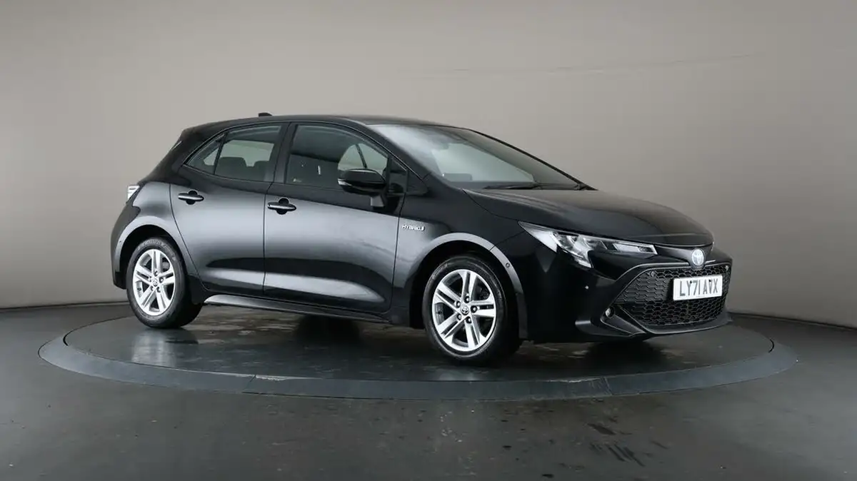 2022-toyota-corolla-18-vvt-i-icon-tech-trk-hatchback-5d-big-53