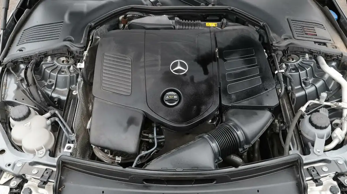 2022-mercedes-benz-c-class-15-c200-amg-line-premium-estate-5d-big-19
