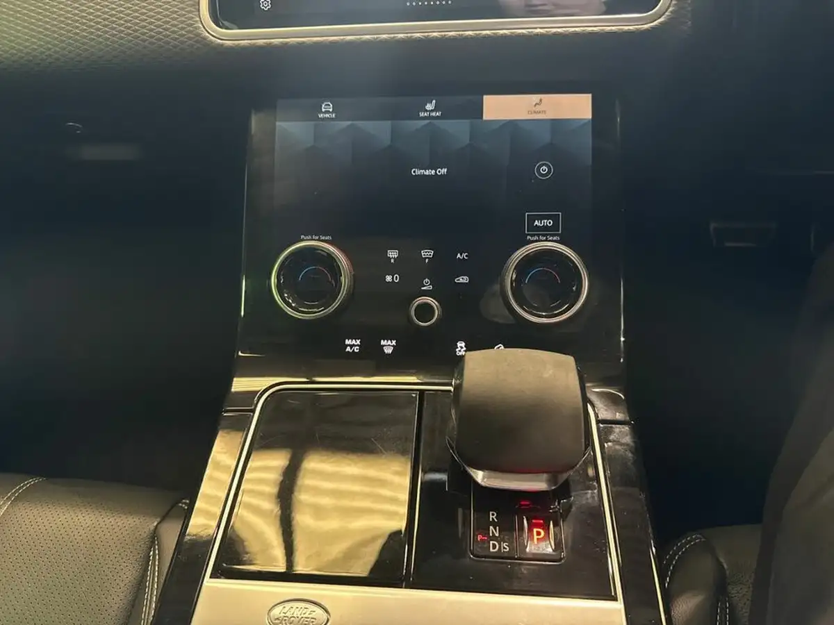 2022-land-rover-range-rover-velar-20-d200-velar-edition-big-13