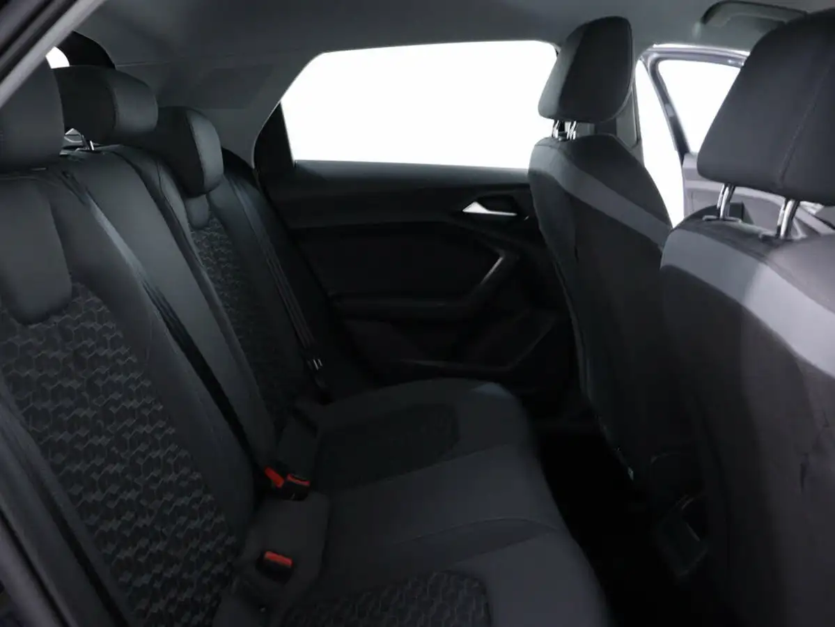2021-audi-a1-15-35-tfsi-sport-big-39