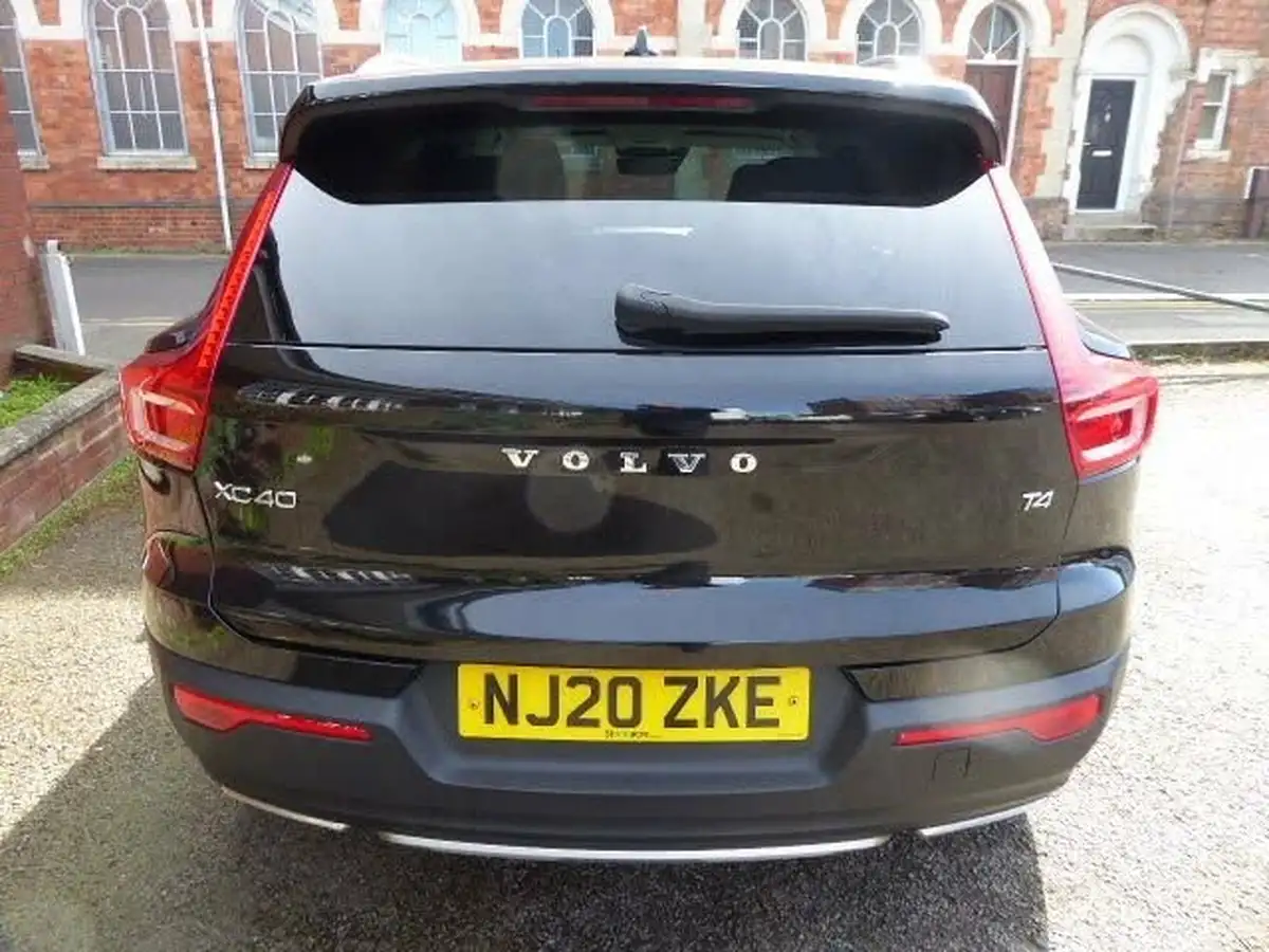 2020-volvo-xc40-20-t4-inscription-pro-big-4