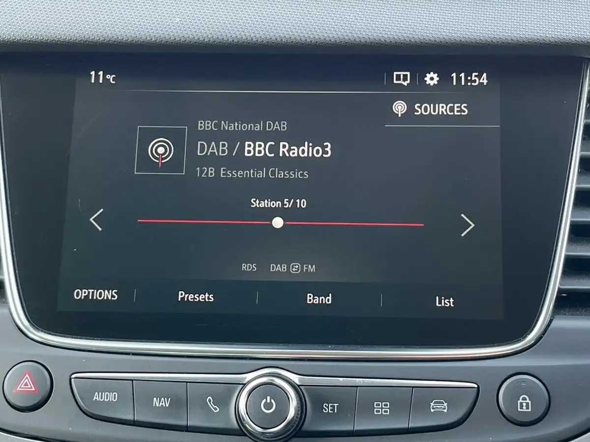 2022-vauxhall-crossland-12-ultimate-130ps-big-15