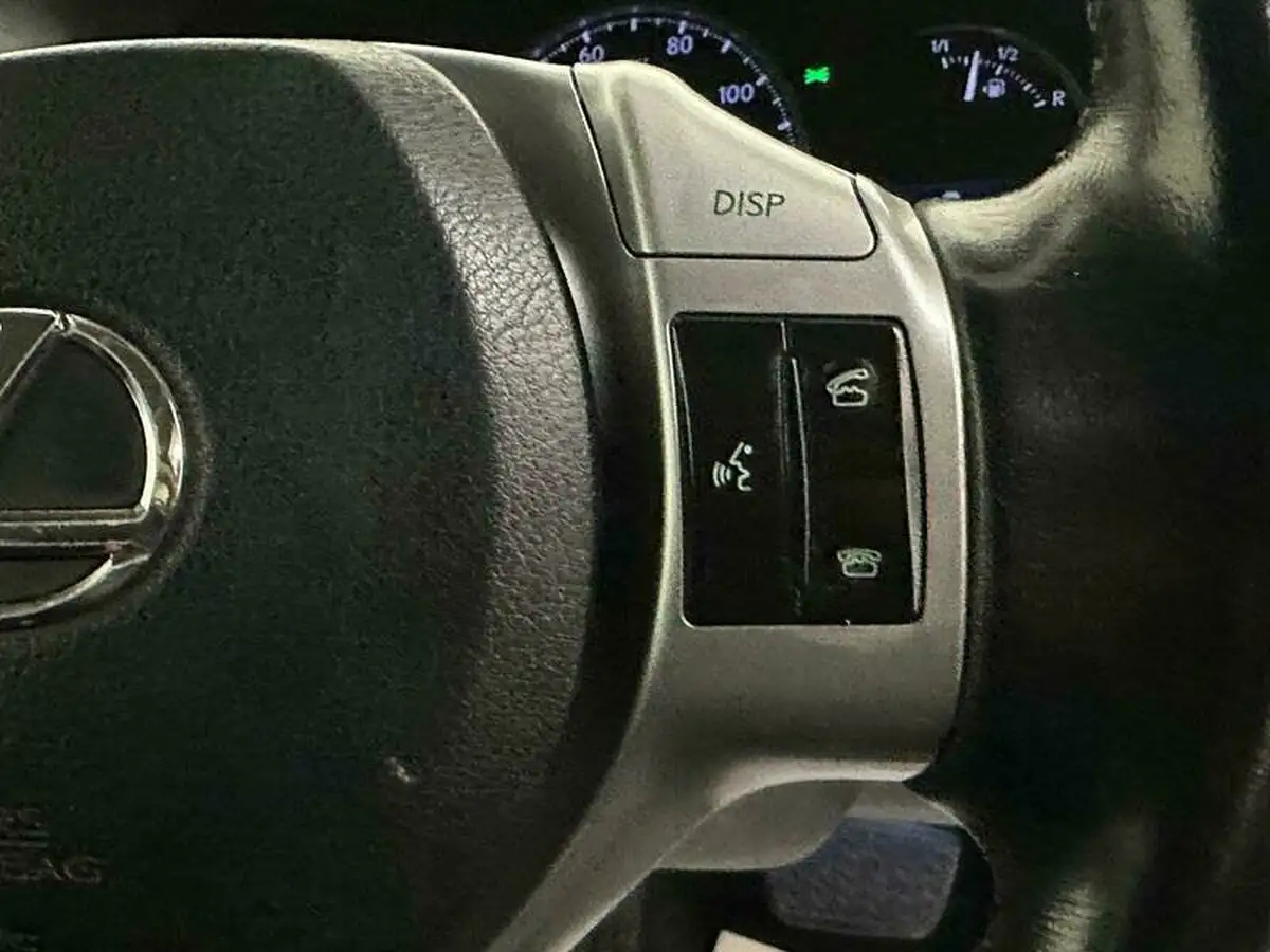 2011-lexus-ct-200h-18-se-l-big-25