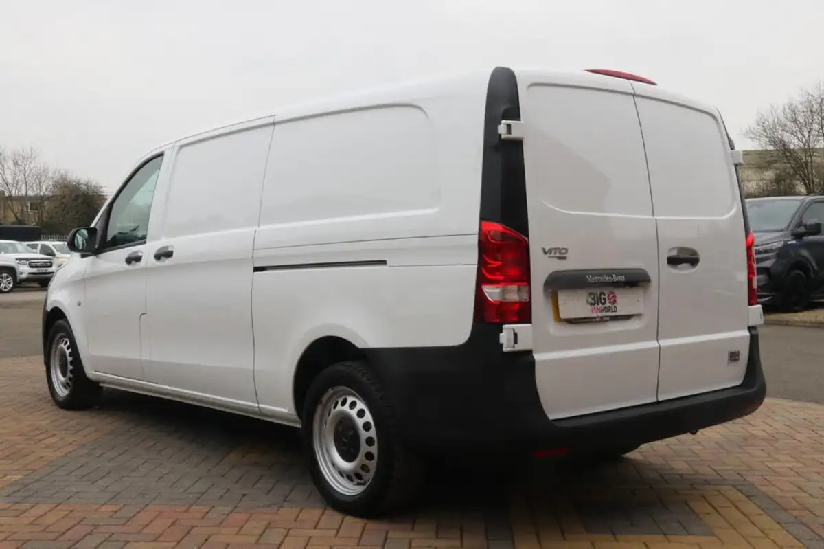 2021-mercedes-benz-vito-20cdi-116-progressive-l3-160bhpeu6dt-panel-big-5