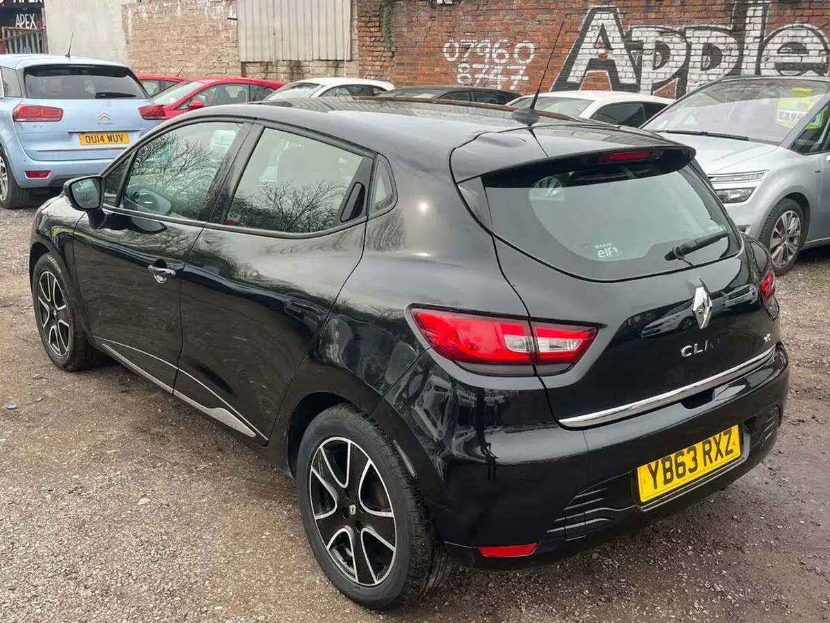 2014-renault-clio-15td-dynamique-medianav-ss-eco-big-12