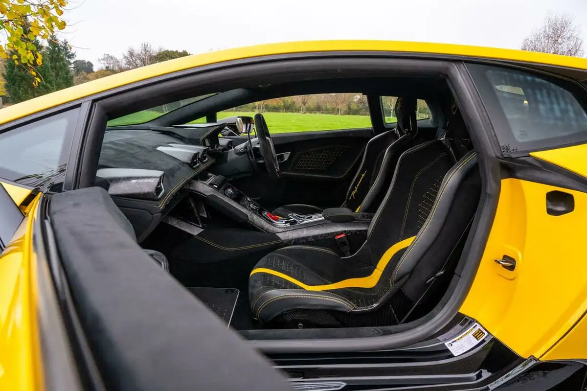 2018-lamborghini-huracan-52-performante-coupe-big-68