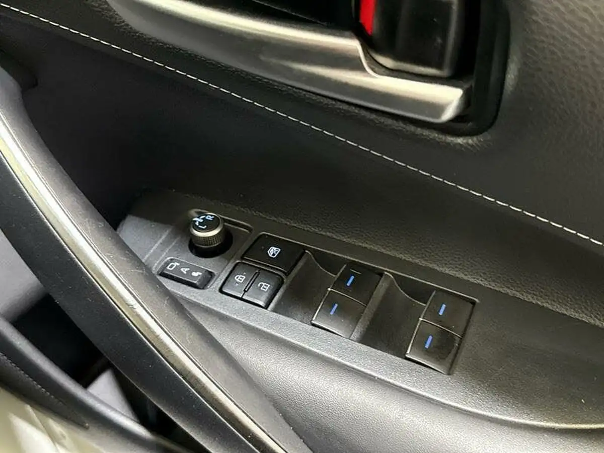 2021-suzuki-swace-18-sz5-big-13