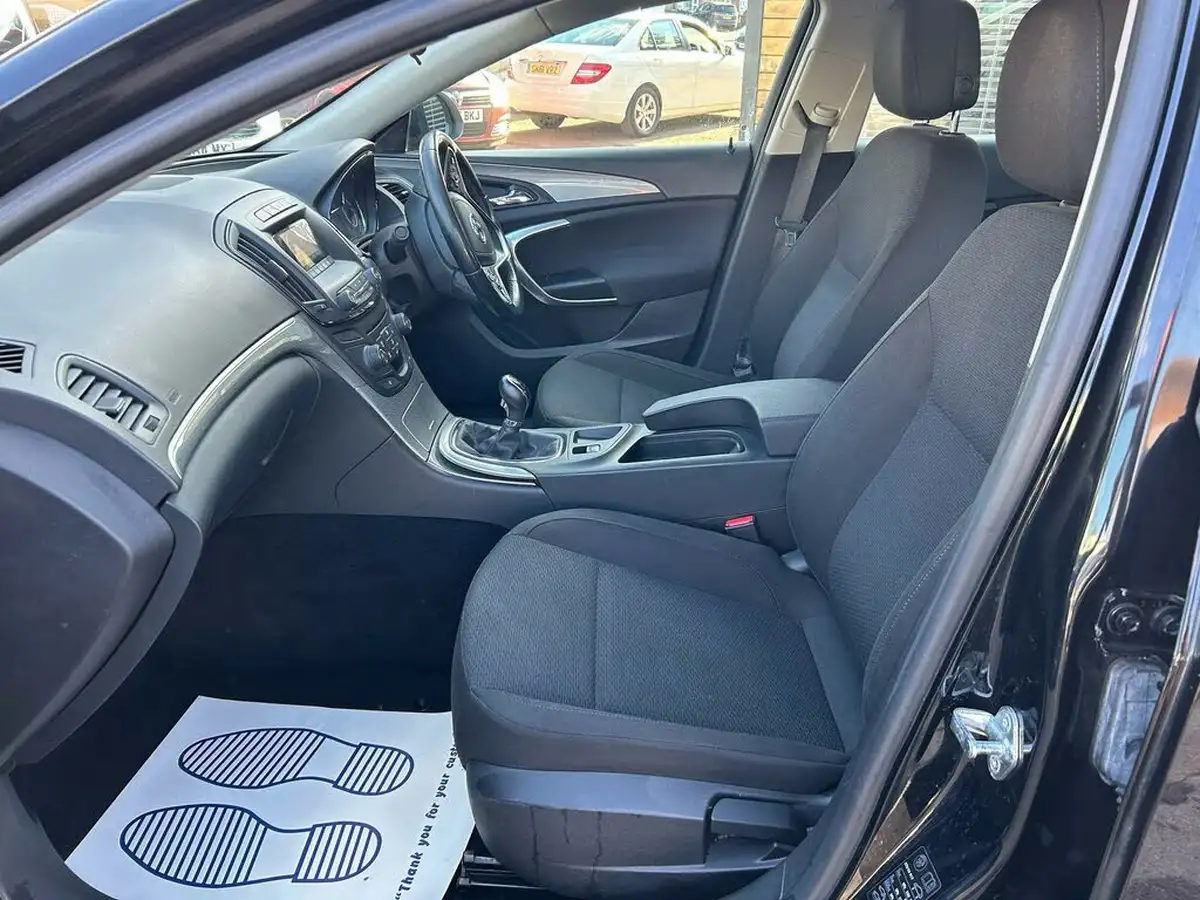 2017-vauxhall-insignia-16cdti-design-ecoflex-ss-big-8