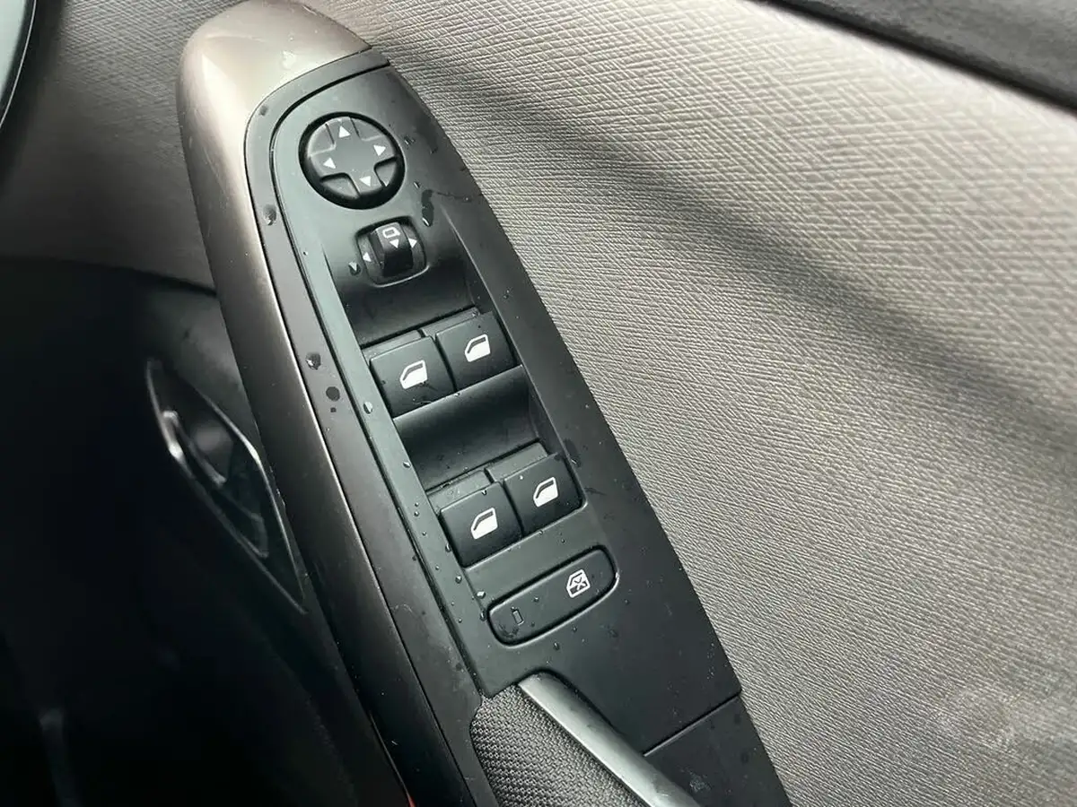 2022-citroen-grand-c4-spacetourer-15bluehdi-sense-big-20