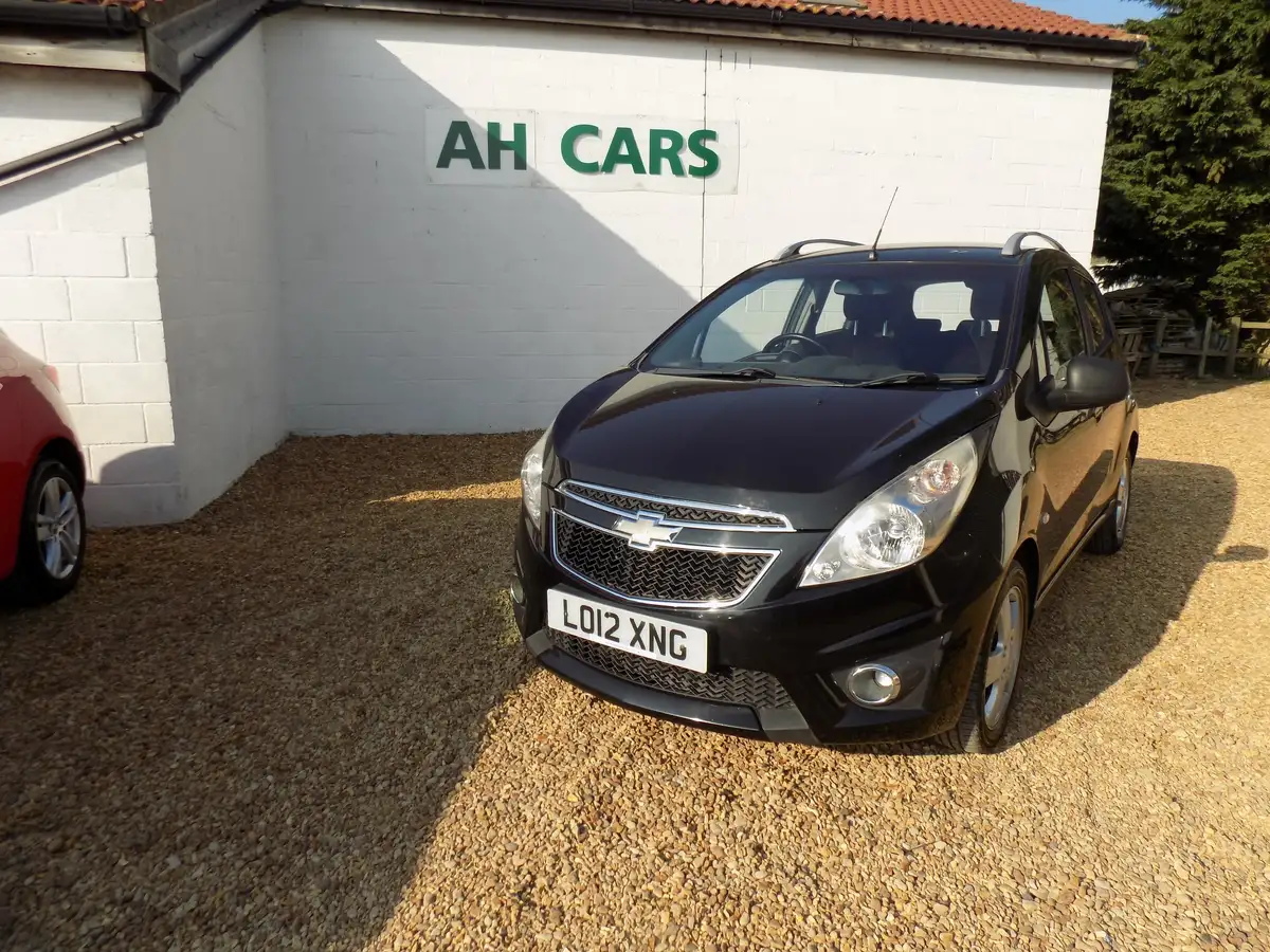 2012-chevrolet-spark-12-ls-big-29