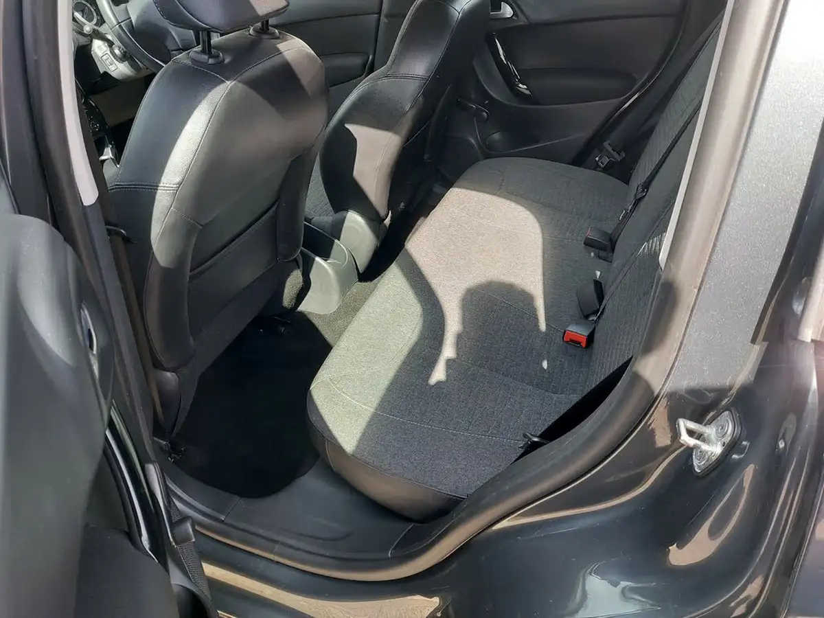 2015-citroen-c3-12-selection-big-9