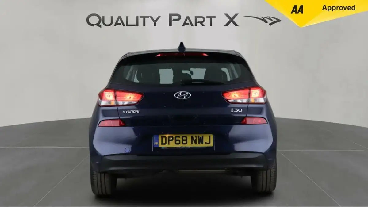 2018-hyundai-i30-16crdi-se-nav-110ps-hatchback-1598cc-big-4