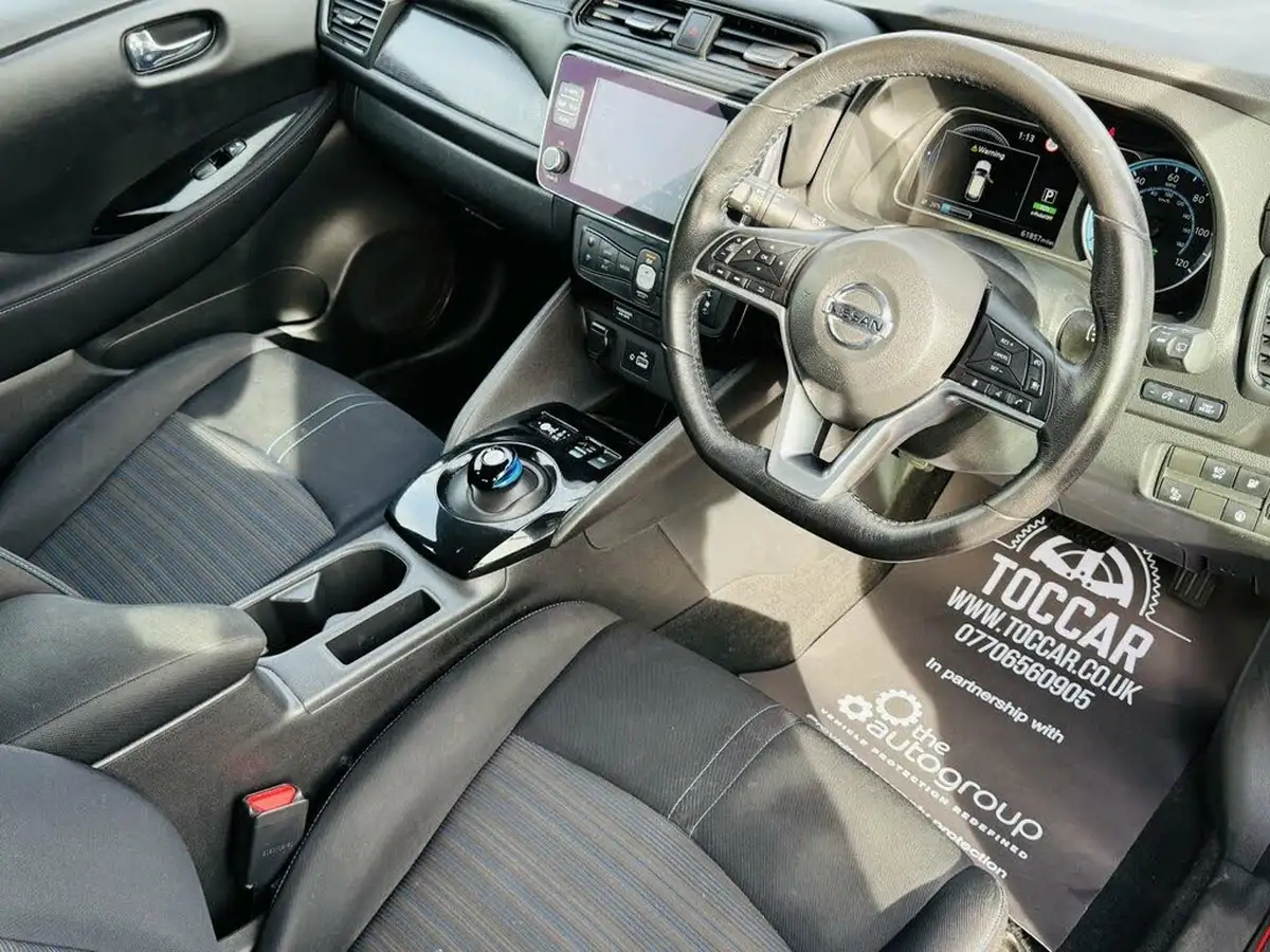2020-nissan-leaf-e-acenta-big-9