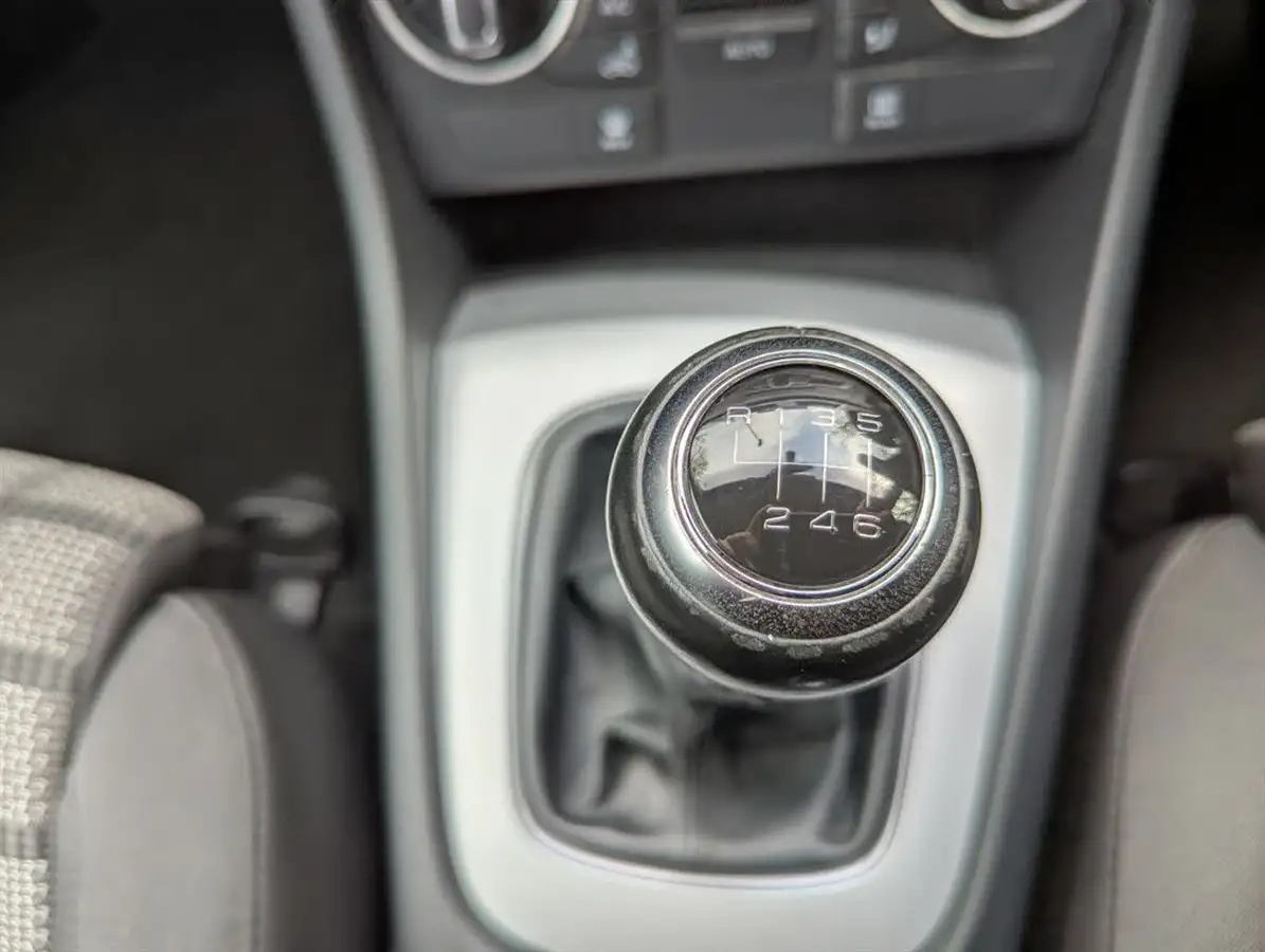 2015-audi-q3-20-tdi-quattro-se-150ps-big-25