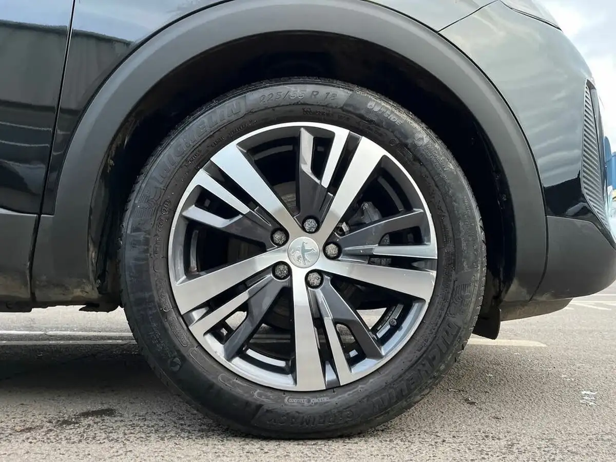 2023-peugeot-3008-suv-12-puretech-active-premium-eat8-big-14