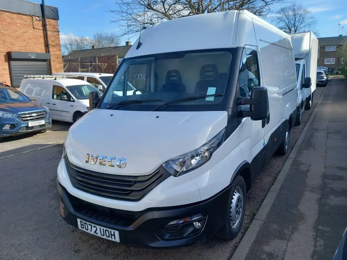 2023-iveco-daily-s-class-23td-35s14v-business-3520mm-h2-136pseu6dt-big-4