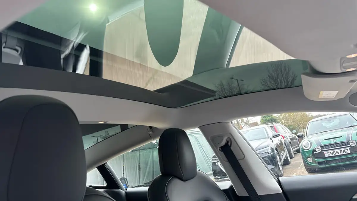 2021-tesla-model-3-e-long-range-awd-big-28