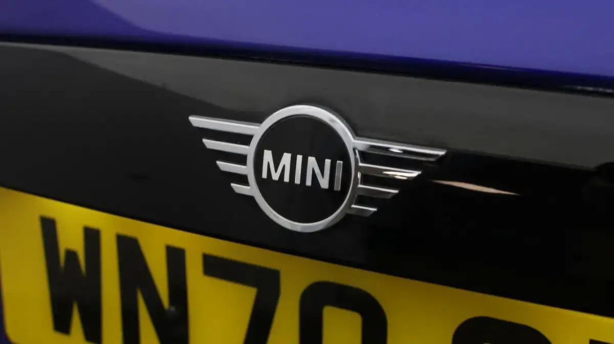 2020-mini-cooper-15-cooper-classic-hatchback-3d-auto-big-19