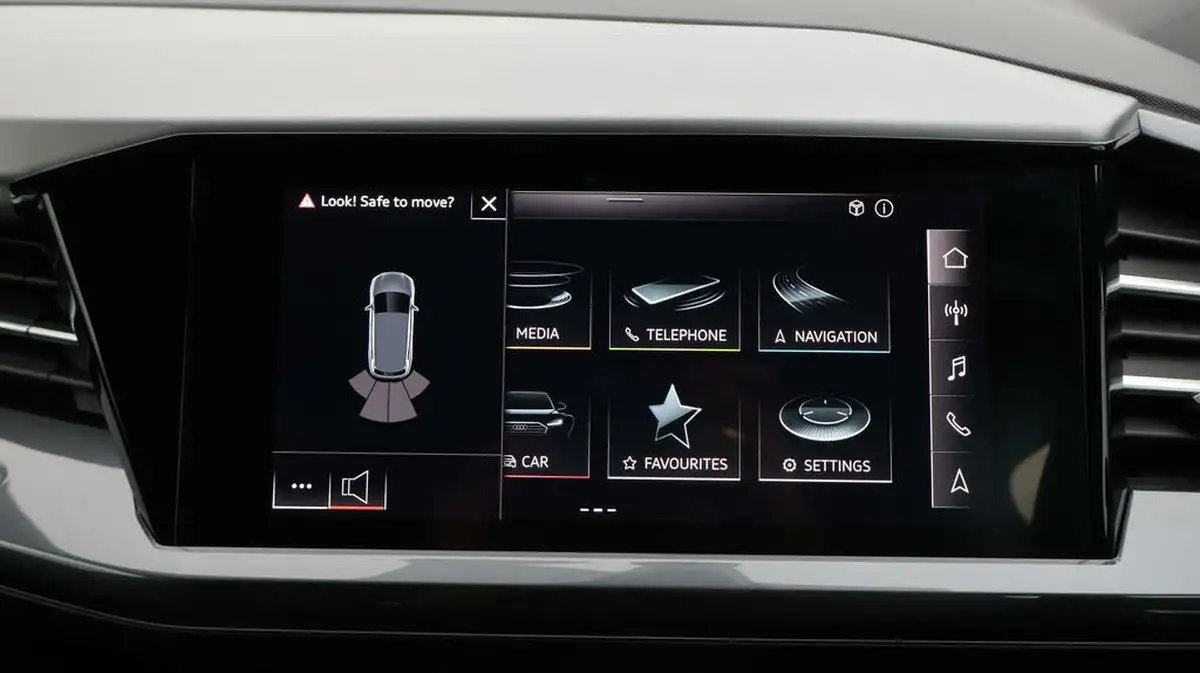 2022-audi-q4-e-tron-35e-s-line-station-wagon-big-24