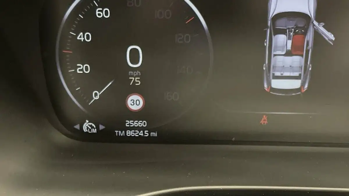 2020-volvo-xc40-20-b4-inscription-big-24