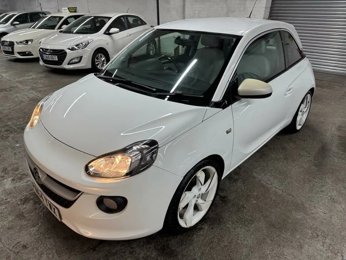 2014-vauxhall-adam-14-white-edition-big-50
