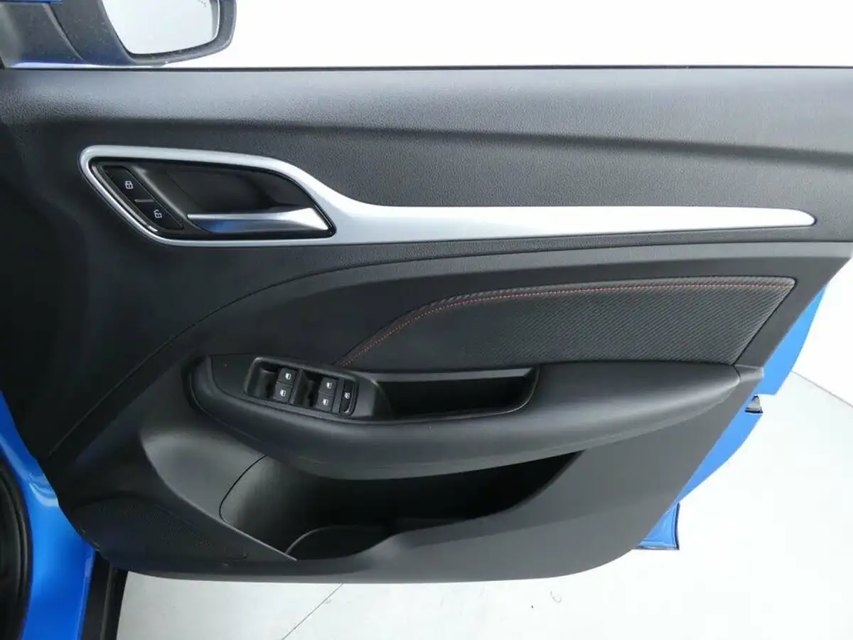 2023-mg-zs-suv-10t-gdi-exclusive-auto-big-22