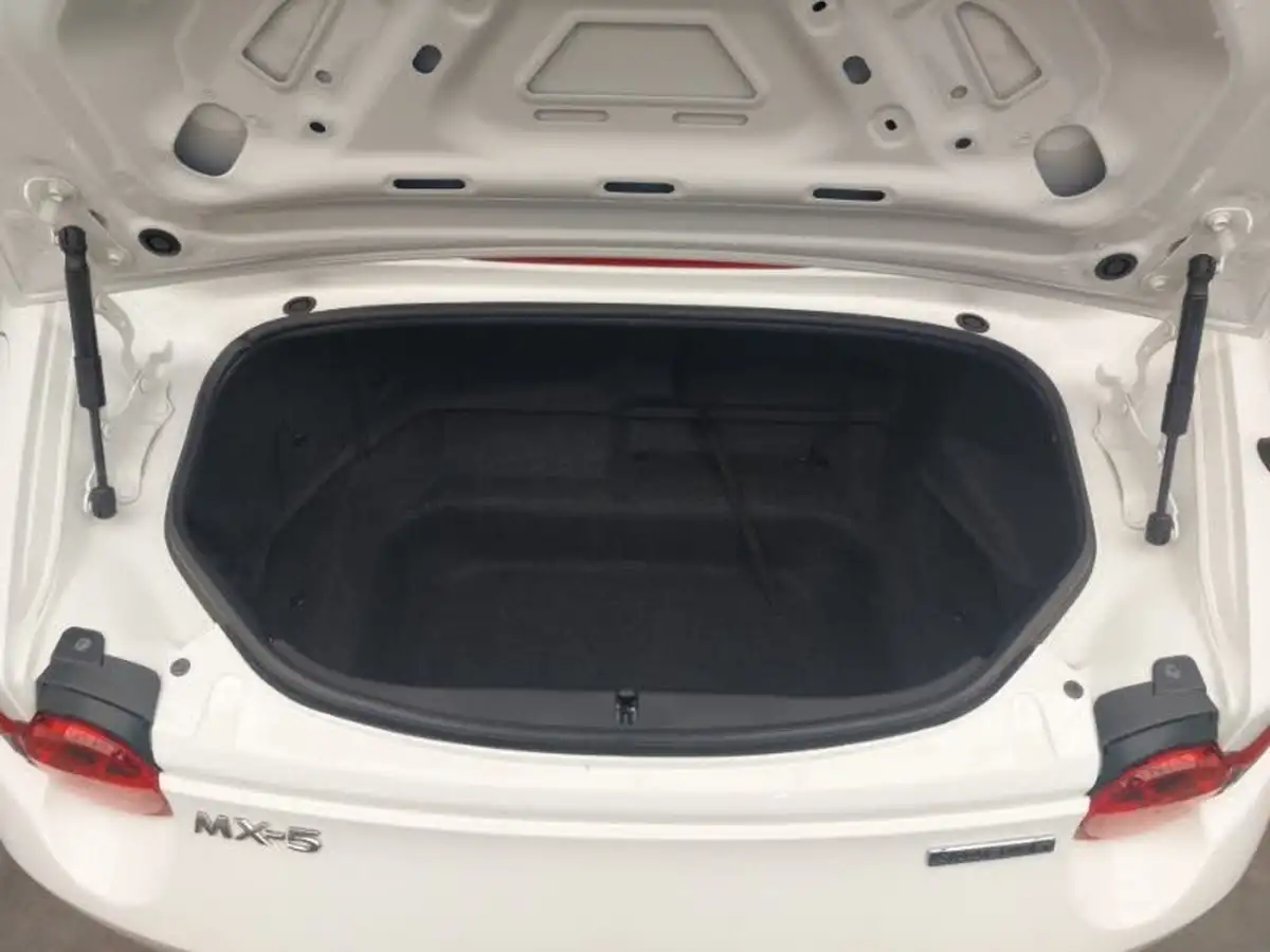 2022-mazda-mx-5-15-se-l-rf-big-12