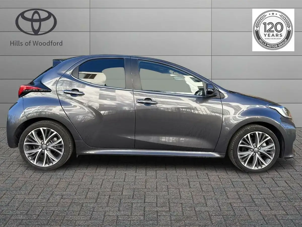 2022-toyota-yaris-cross-15-vvt-i-excel-city-packpan-roof-big-1