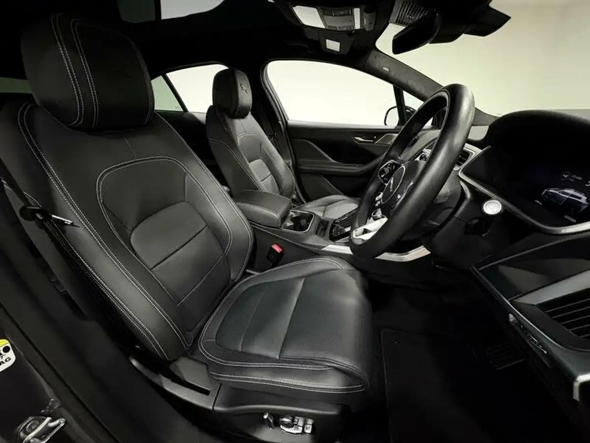 2023-jaguar-i-pace-ev400-r-dynamic-hse-black-big-11