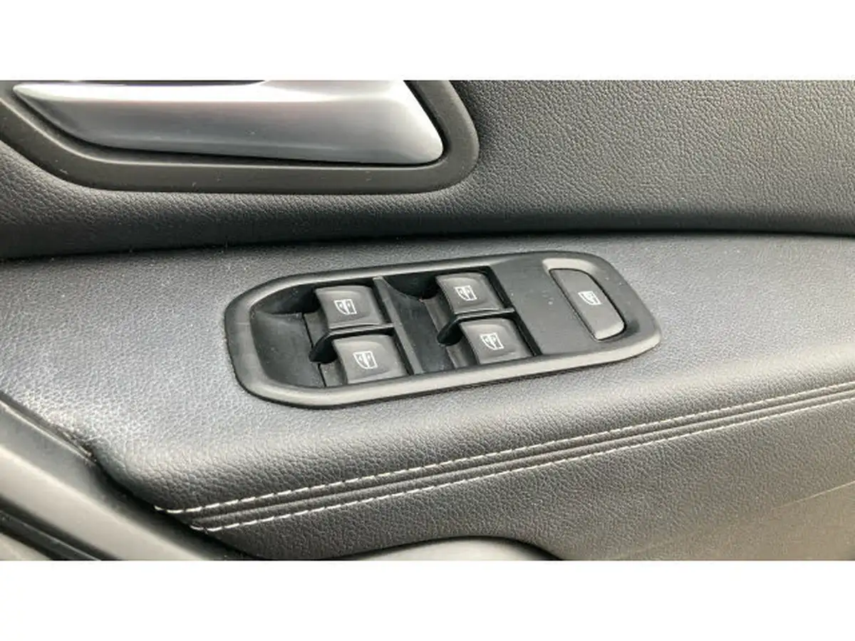 2022-dacia-duster-09-tce-prestige-big-24