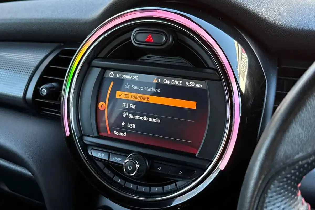 2019-mini-cooper-15-cooper-sport-ss-hatchback-5d-big-43