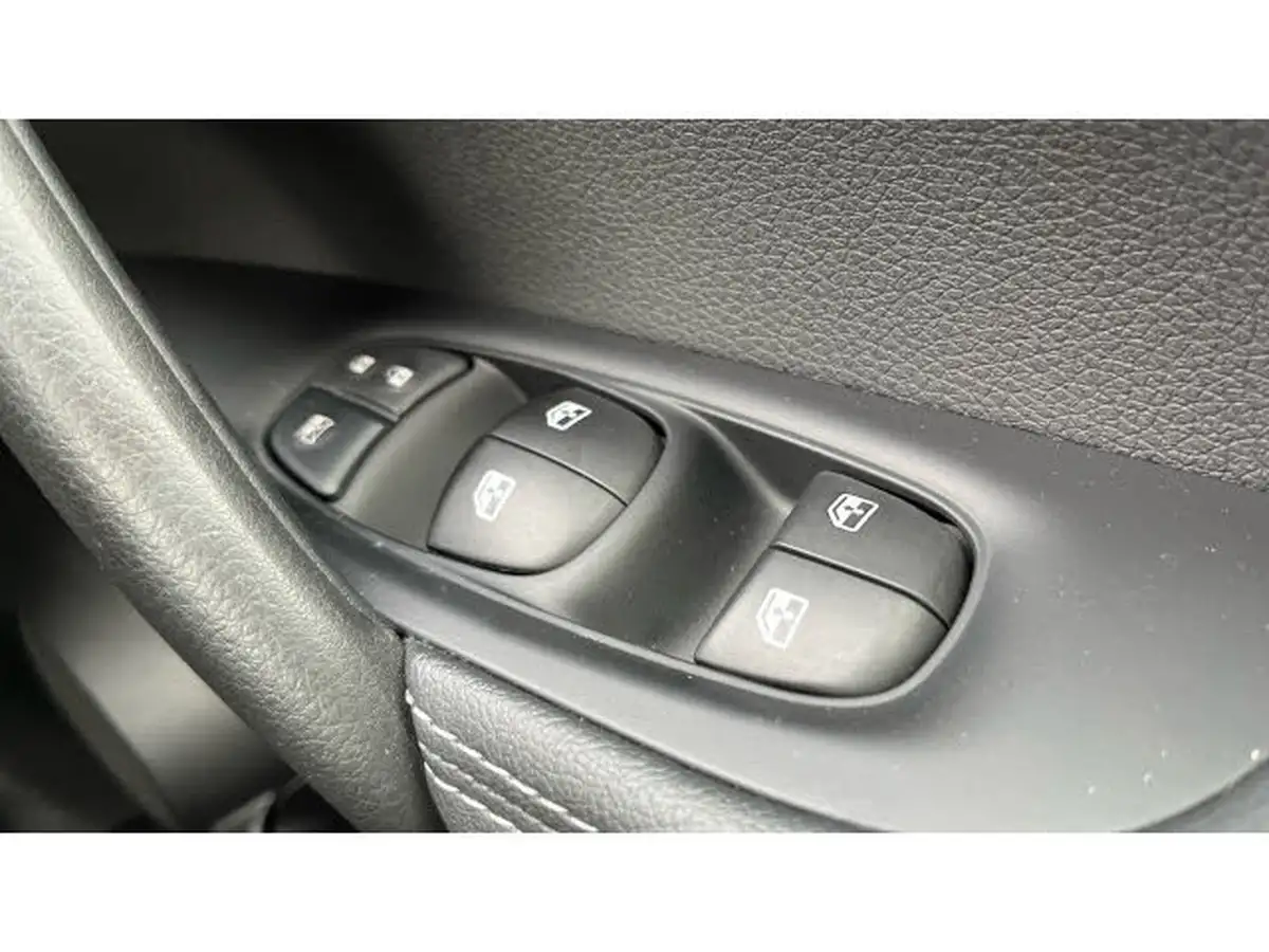 2020-nissan-qashqai-13-dig-t-acenta-premium-140ps-big-20