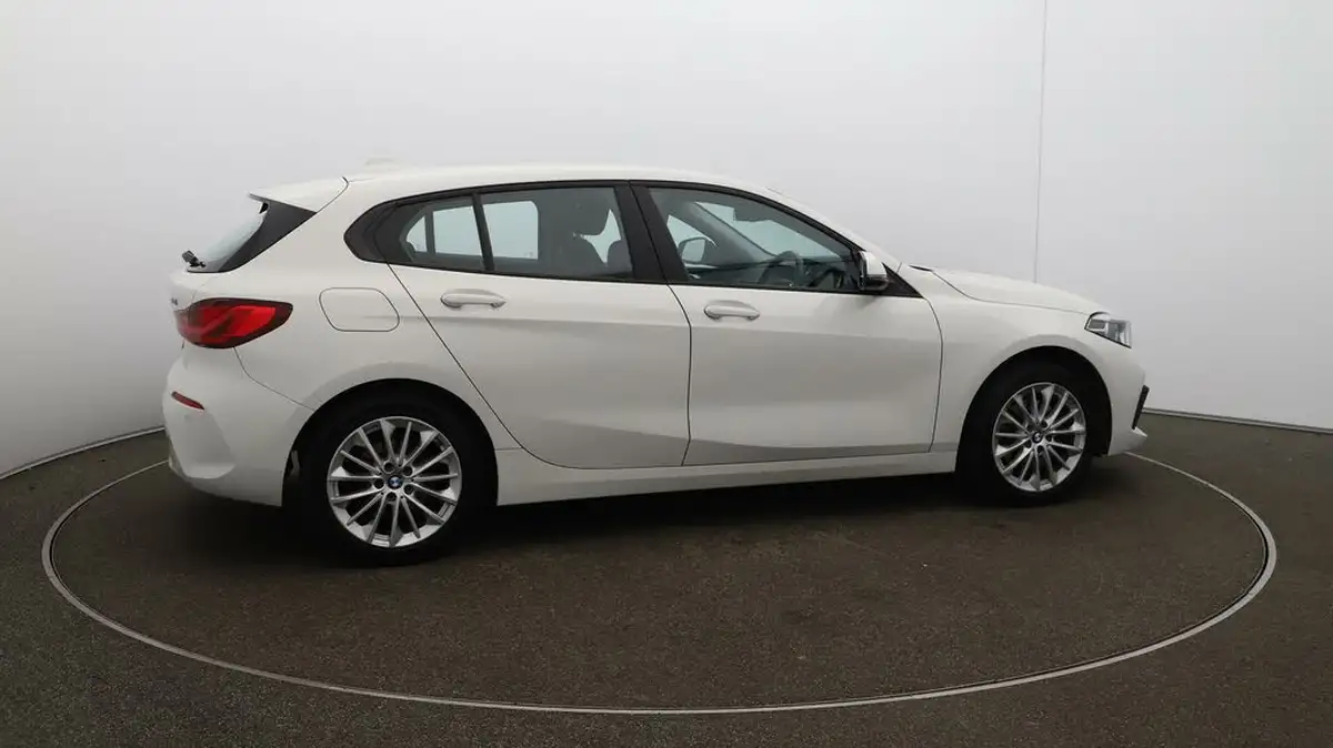 2022-bmw-1-series-15-118i-se-big-42